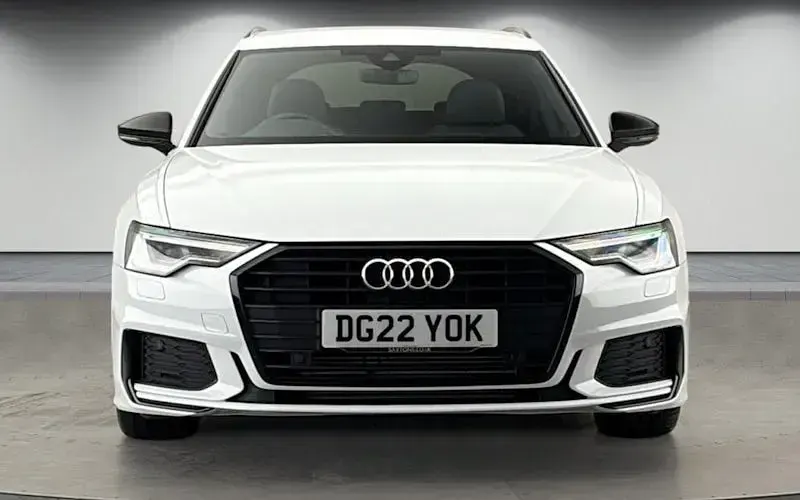 Used Audi A6 Black Edition 204 HP (150 kW) 2021 Glacier white metallic/glacier white metallic Estate