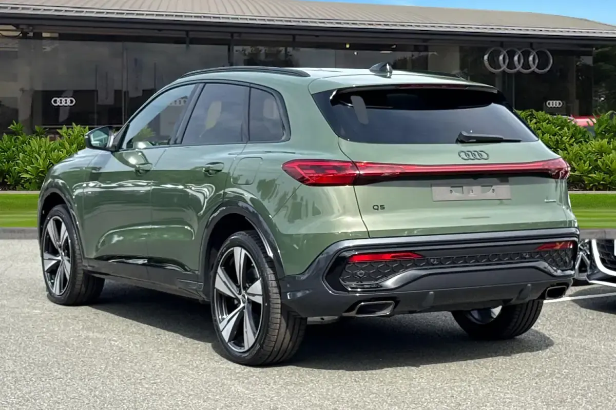 New Audi Q5 Black Edition 2026 Green SUV