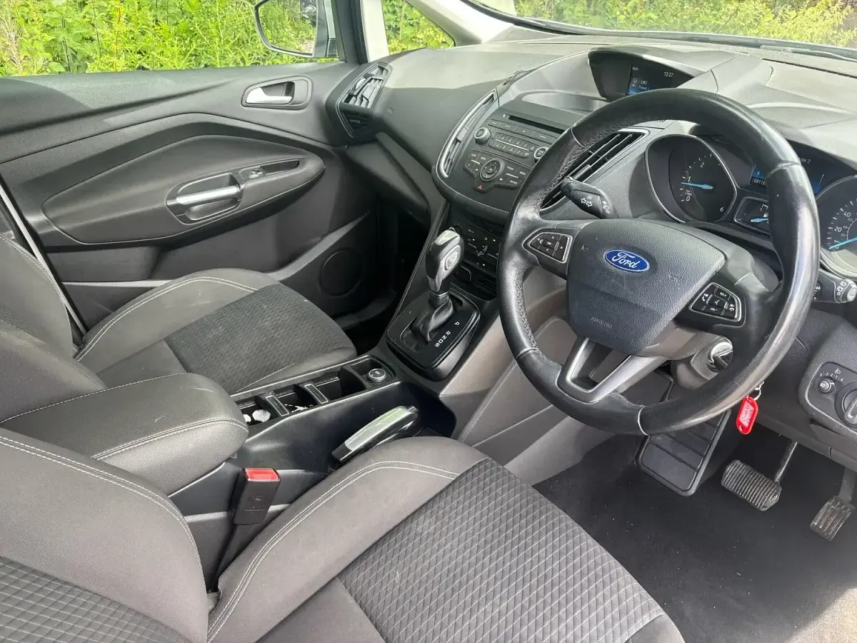 Used Ford C-MAX Zetec 120 HP (88 kW) 2016 Silver MPV