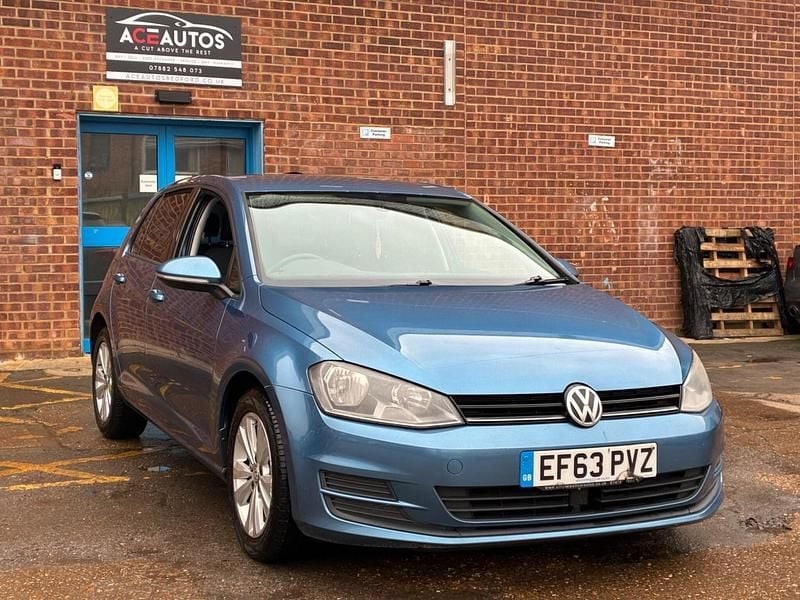 Used VW Golf VII SE 105 HP (77 kW) 2014 Blue Hatchback