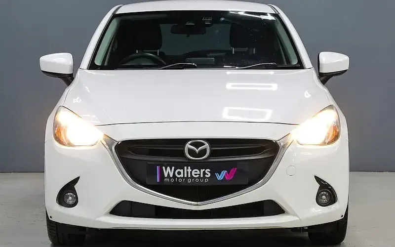 Used Mazda 2 Inclusive 90 HP (66 kW) 2015 Hatchback