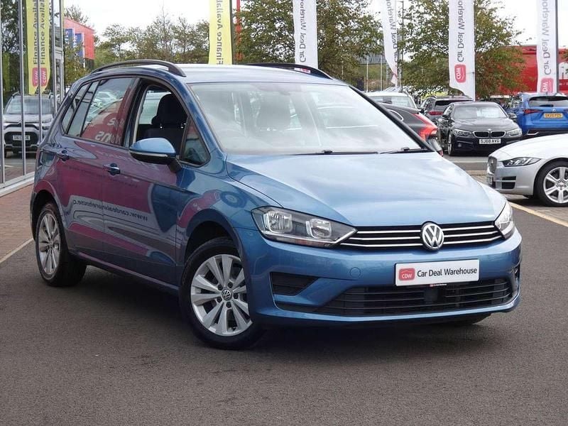 Blue Used 2017 VW Golf Sportsvan SE MPV | £8,999 (Good price) - Image 1/4