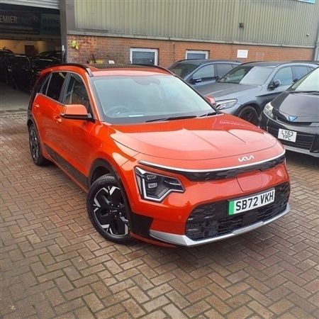 Orange Used 2023 Kia Niro 2 SUV | £18,995 (Fair price) - Image 1/4