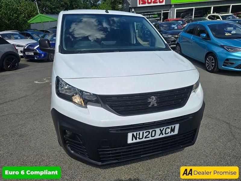Used Peugeot Partner 2020 White MPV