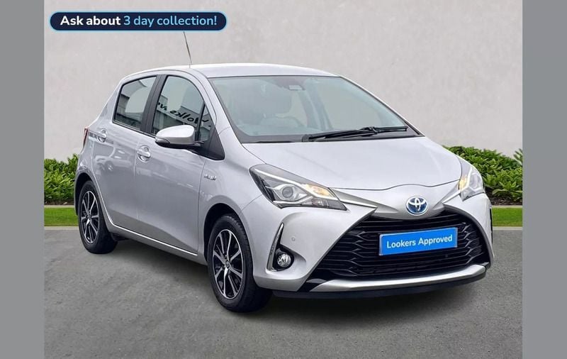 Silver Used 2019 Toyota Yaris Hybrid Hatchback | £12,790 (Good price) - Image 1/4