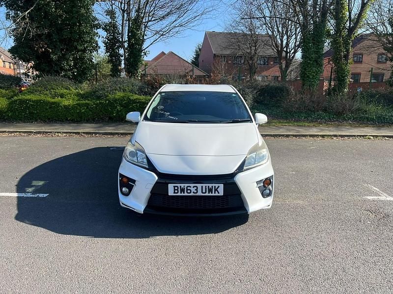 Used Toyota Prius 2023 White Hatchback