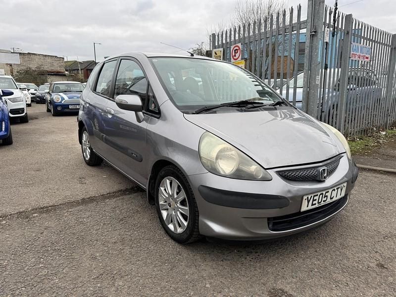 Silver Used 2005 Honda Jazz SE Hatchback | £1,299 (Good price) - Image 1/4