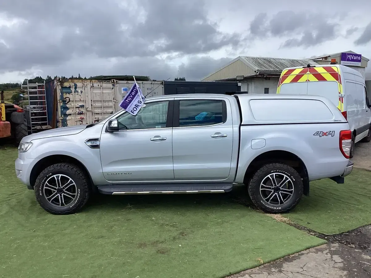Used Ford Ranger Limited 200 HP (147 kW) 2018 Silver Pickup