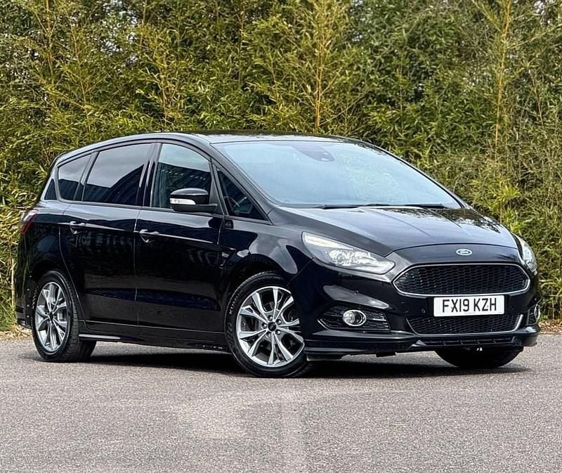 Used Ford S-MAX ST-Line 190 HP (139 kW) 2019 Black MPV