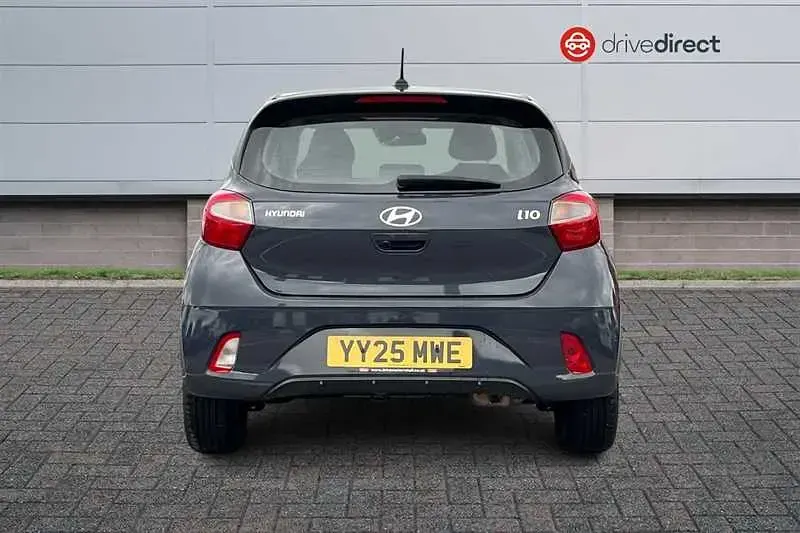 Used Hyundai i10 Advanced 63 HP (46 kW) 2025 Grey Hatchback