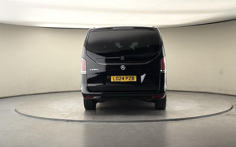 Usado Mercedes V220 163 HP (119 kW) 2020 Monovolume