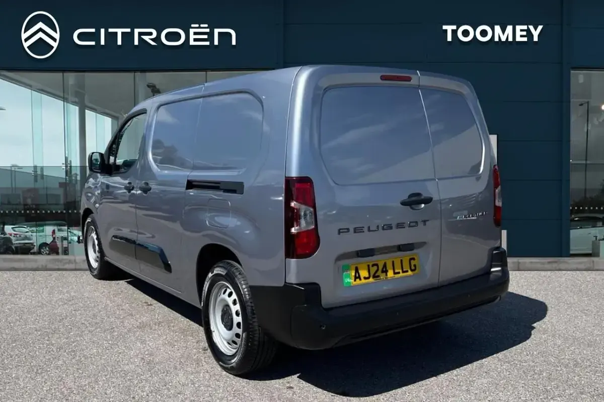 Used Peugeot E-Partner 98 kW (134 HP) 2024 Grey MPV