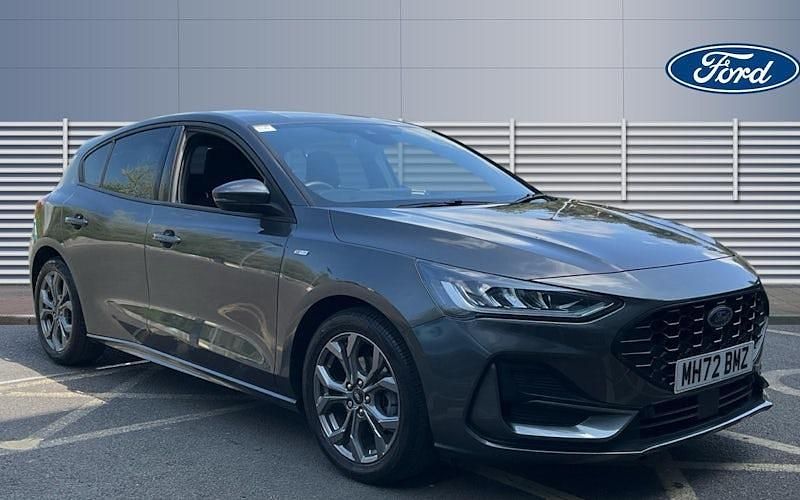 Begagnad Ford Focus ST-Line 125 HK (91 kW) 2023 Halvkombi