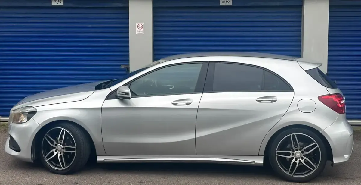 Käytetty Mercedes A200 AMG line 2017 Hopea Viistoperä