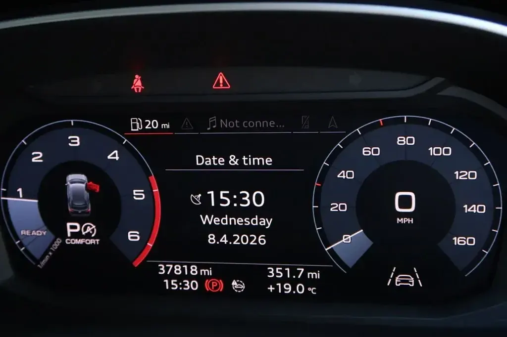 Begagnad Audi Q3 S-Line 150 HK (110 kW) 2019 Grå SUV