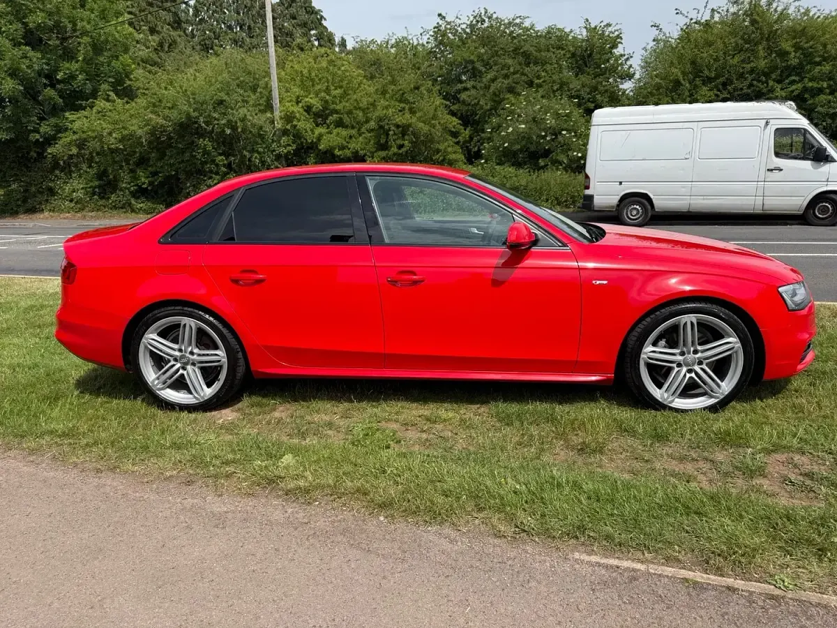 Used Audi A4 Black Edition 150 HP (110 kW) 2015 Red Sedan