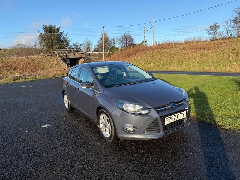 Used Ford Focus Zetec 115 HP (84 kW) 2012 Grey Hatchback