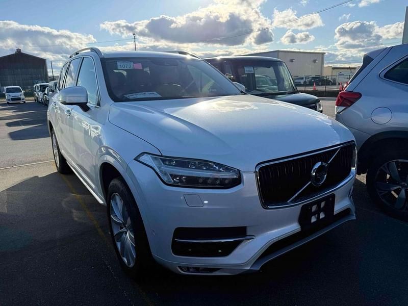 Used Volvo XC90 Momentum 2016 White SUV