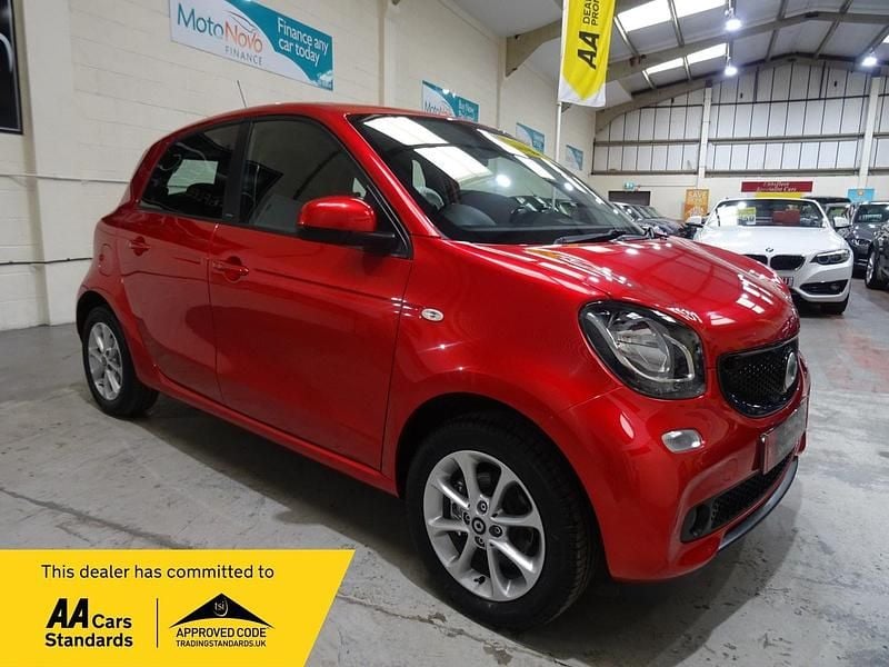 Red Used 2018 Smart ForFour Passion Hatchback | £9,000 (Fair price) - Image 1/4