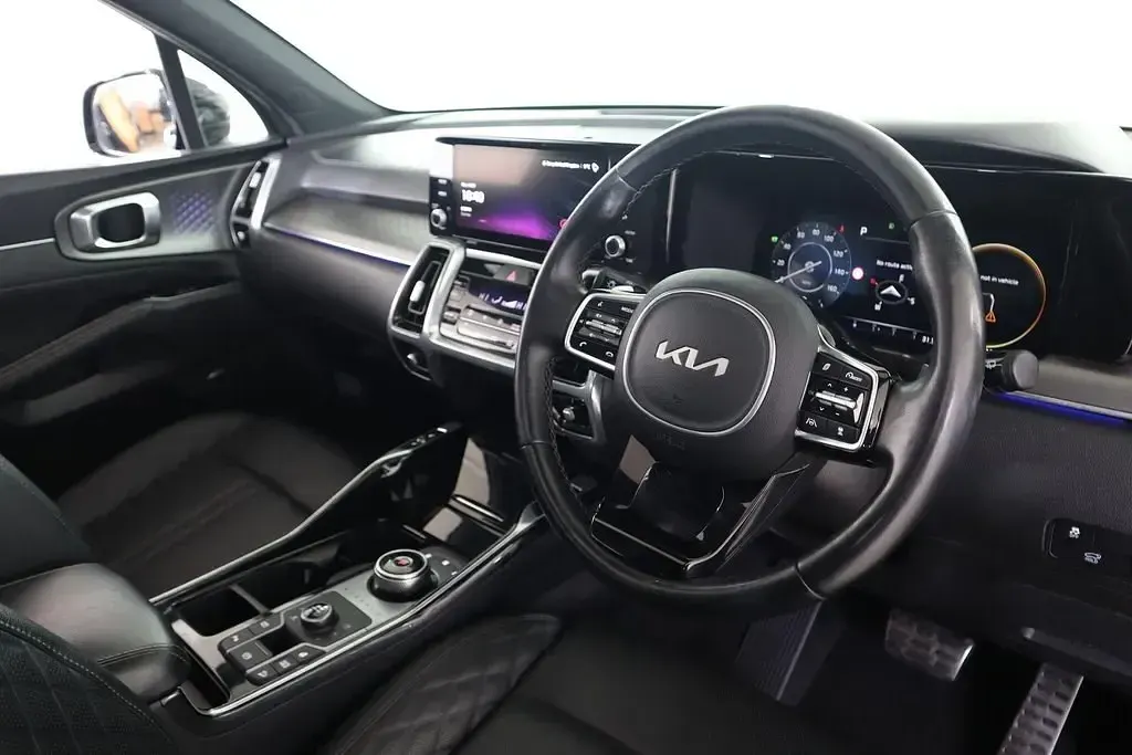 Usado Kia Sorento 2023 Negro SUV