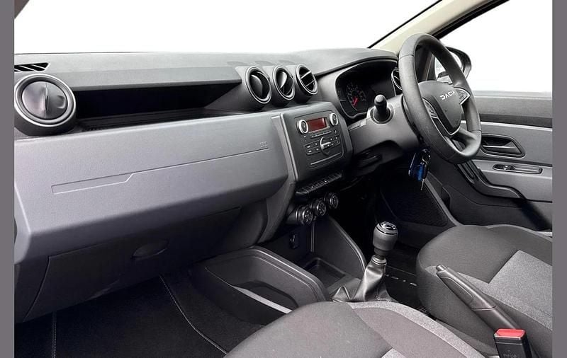 Used Dacia Duster Essentiel 88 HP (64 kW) 2023 Grey SUV
