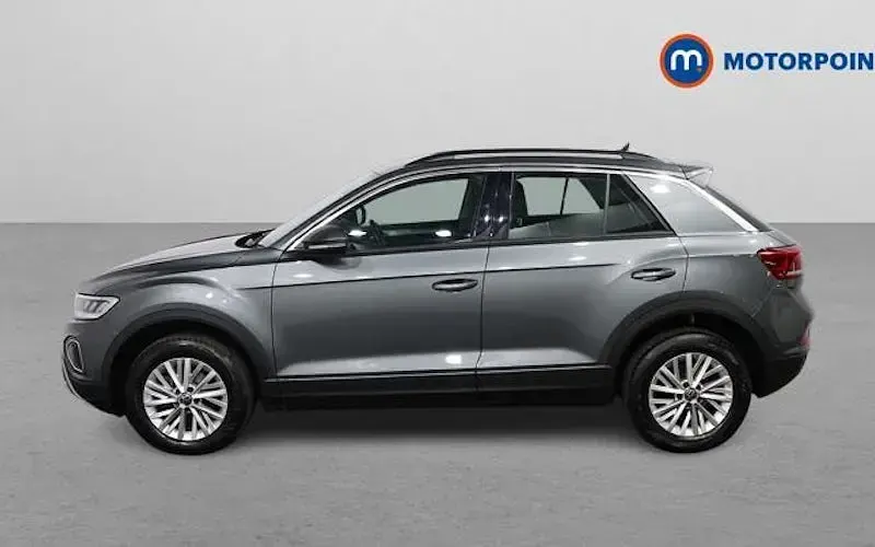 Used VW T-Roc Life 150 HP (110 kW) 2025 SUV