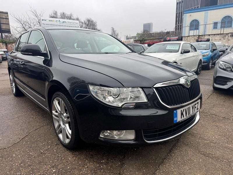 Black Used 2011 Skoda Superb Elegance Hatchback | £5,990 (Expensive) - Image 1/3