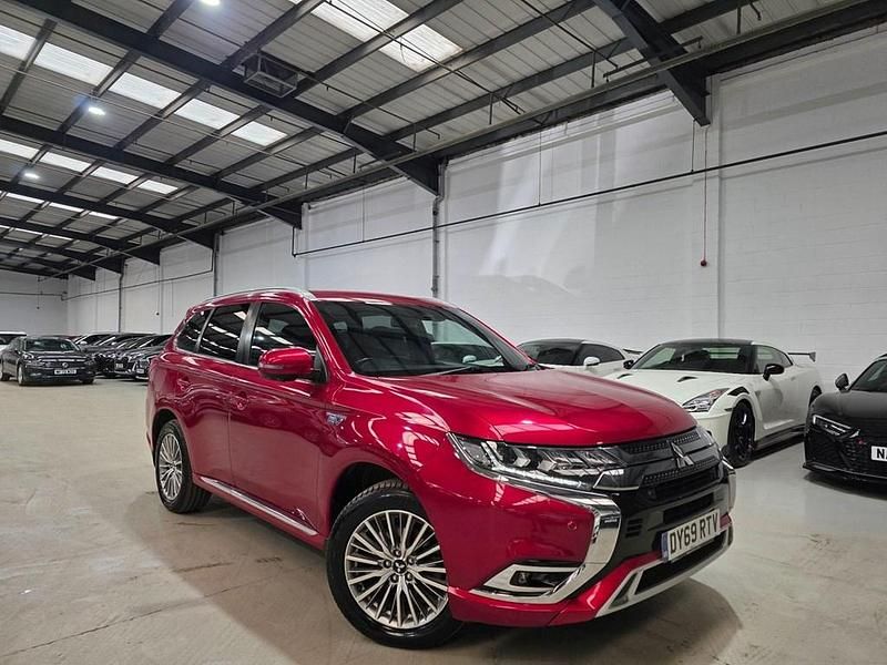 Used Mitsubishi Outlander P-HEV 2020 Red SUV