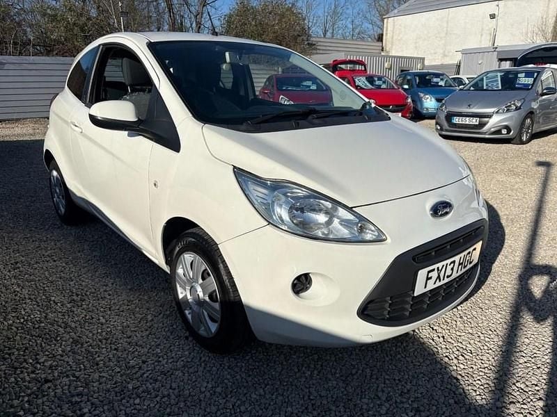 Used Ford Ka S 69 HP (50 kW) 2013 White Hatchback