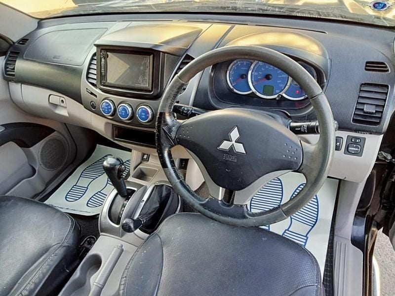 Used Mitsubishi L200 136 HP (100 kW) 2007 Black Pickup