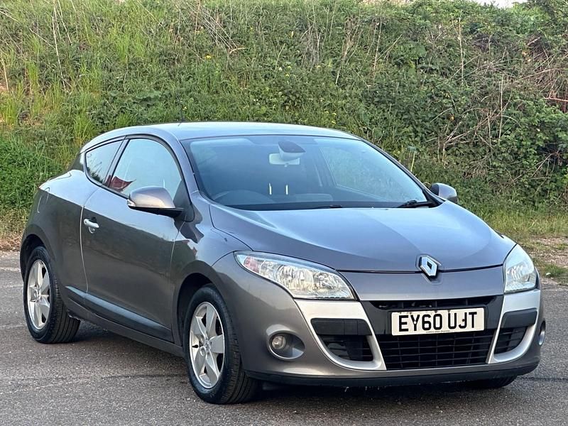 Used Renault Mégane Coupé Dynamique 2010 Grey Coupe