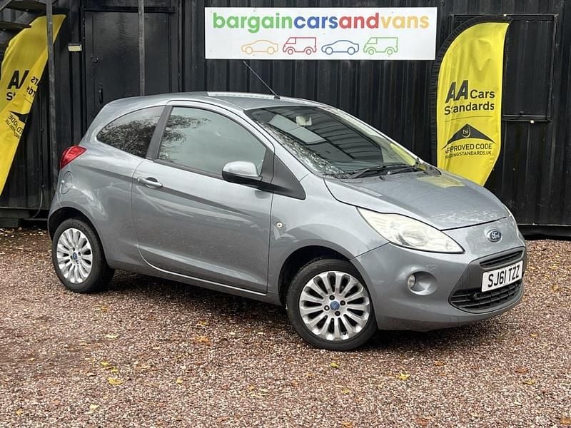 Silver Used 2011 Ford Ka Zetec Hatchback | £2,400 (Fair price) - Image 1/4