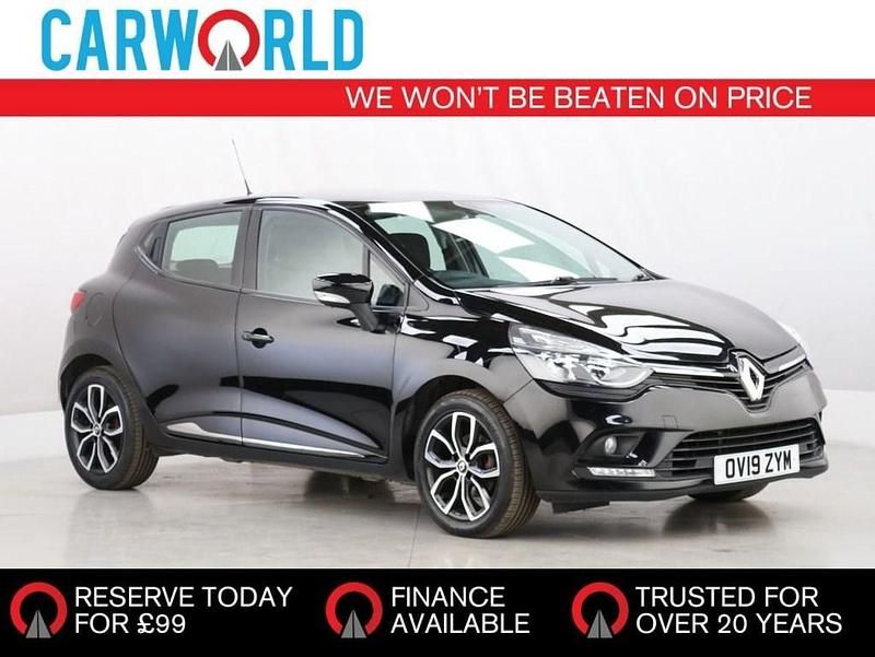 Black Used 2019 Renault Clio IV Play Hatchback | £6,700 (Fair price) - Image 1/3