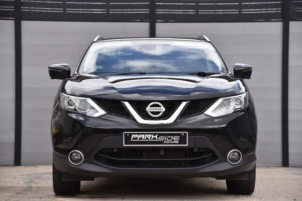 Used Nissan Qashqai S 130 HP (95 kW) 2017 Black SUV