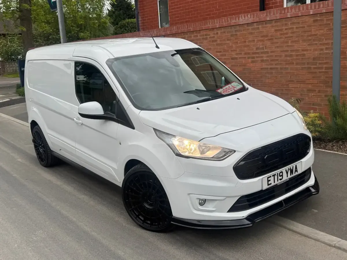 Używany Ford Transit Connect Limited 120 KM (88 kW) 2019 Biały Minivan