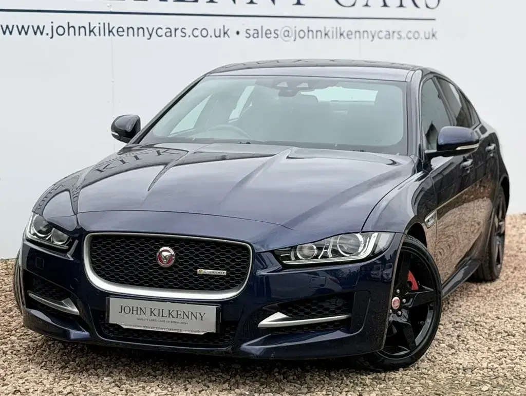 Used Jaguar XE R-Sport 180 HP (132 kW) 2017 Blue Sedan