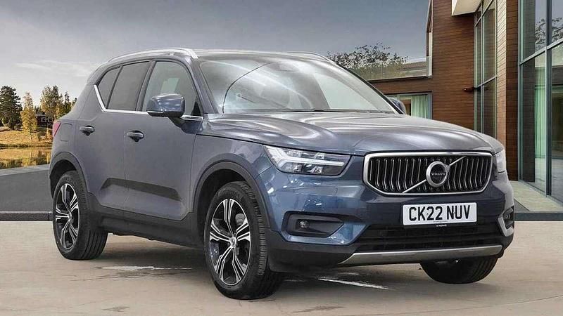 Denim blue Used 2022 Volvo XC40 Inscription SUV | £26,995 (A bit pricey) - Image 1/1