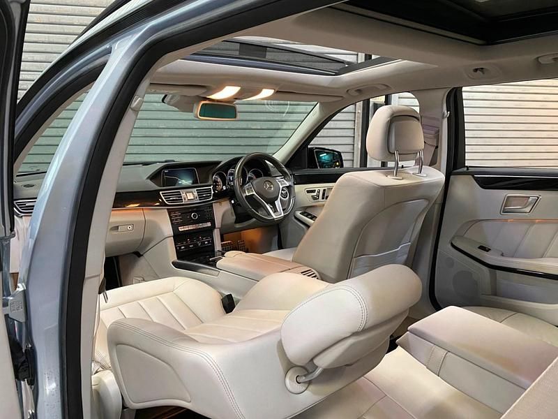 Used Mercedes E350 Premium Plus 255 HP (187 kW) 2016 Silver Estate