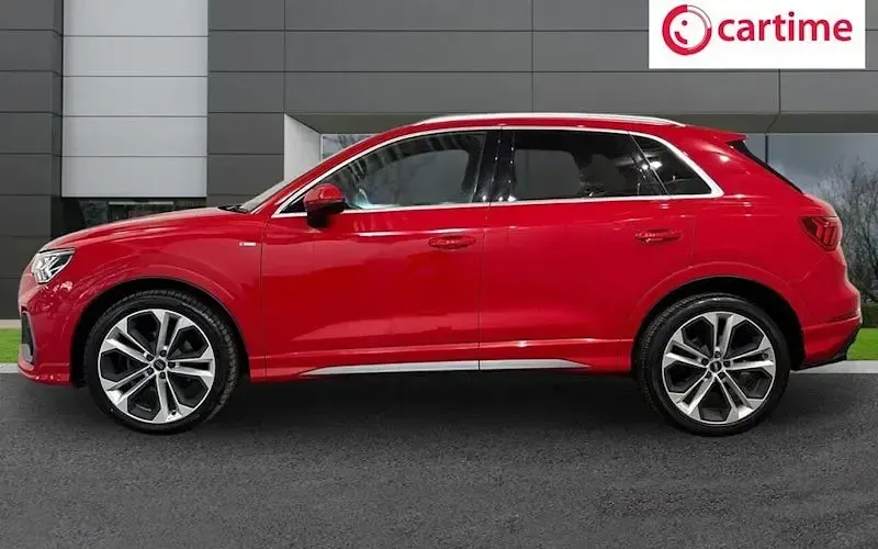 Used Audi Q3 S-Line 150 HP (110 kW) 2019 Red SUV