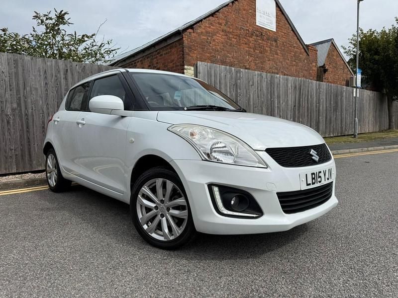 White Used 2015 Suzuki Swift SZ3 Hatchback | £4,995 (Fair price) - Image 1/4