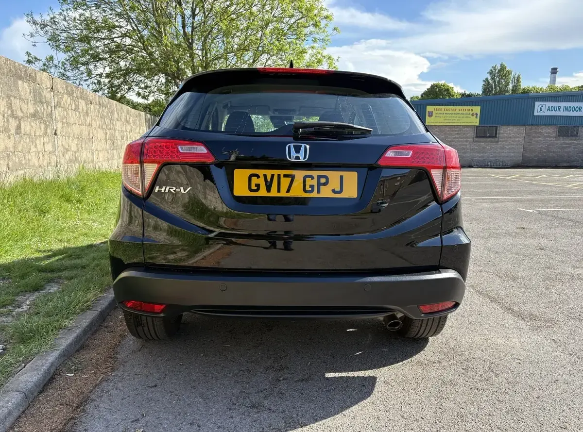 Used Honda HR-V SE 130 HP (95 kW) 2017 Black SUV