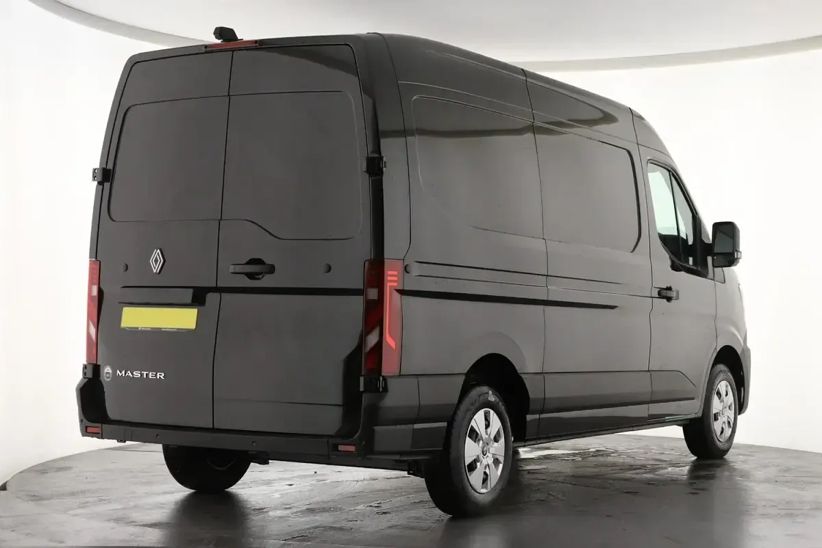 New Renault Master 2026 Black MPV