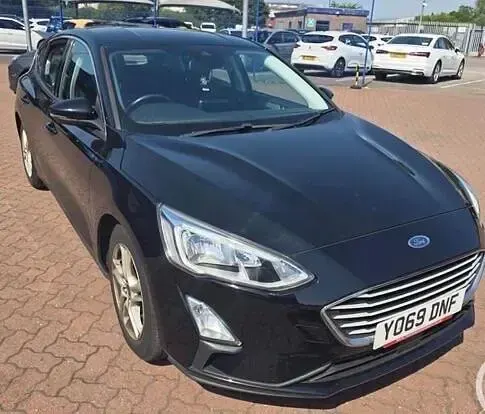 Used Ford Focus Zetec 100 HP (73 kW) 2020 Black Hatchback