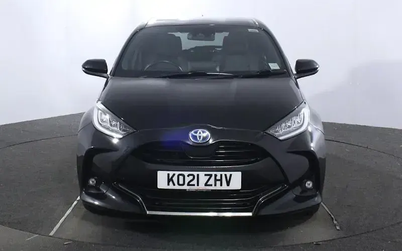 Used Toyota Yaris 116 HP (85 kW) 2021 Black Hatchback