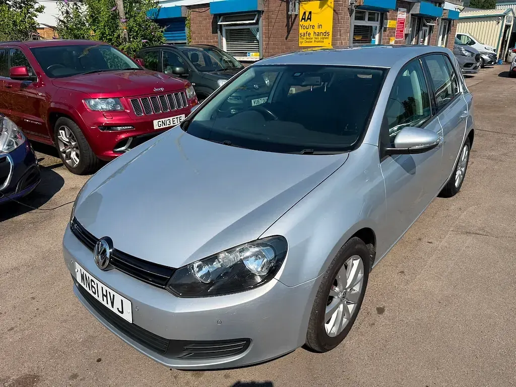 Used VW Golf VI Match 105 HP (77 kW) 2011 Silver Hatchback