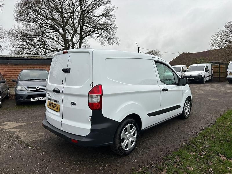 Used Ford Transit Trend 100 HP (73 kW) 2019 White Van