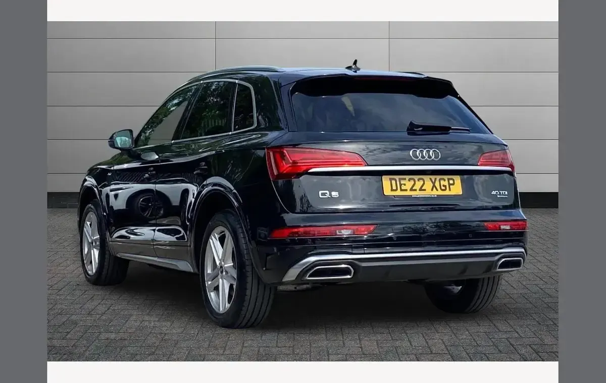 Used Audi Q5 S-Line 204 HP (150 kW) 2022 Mythos black SUV