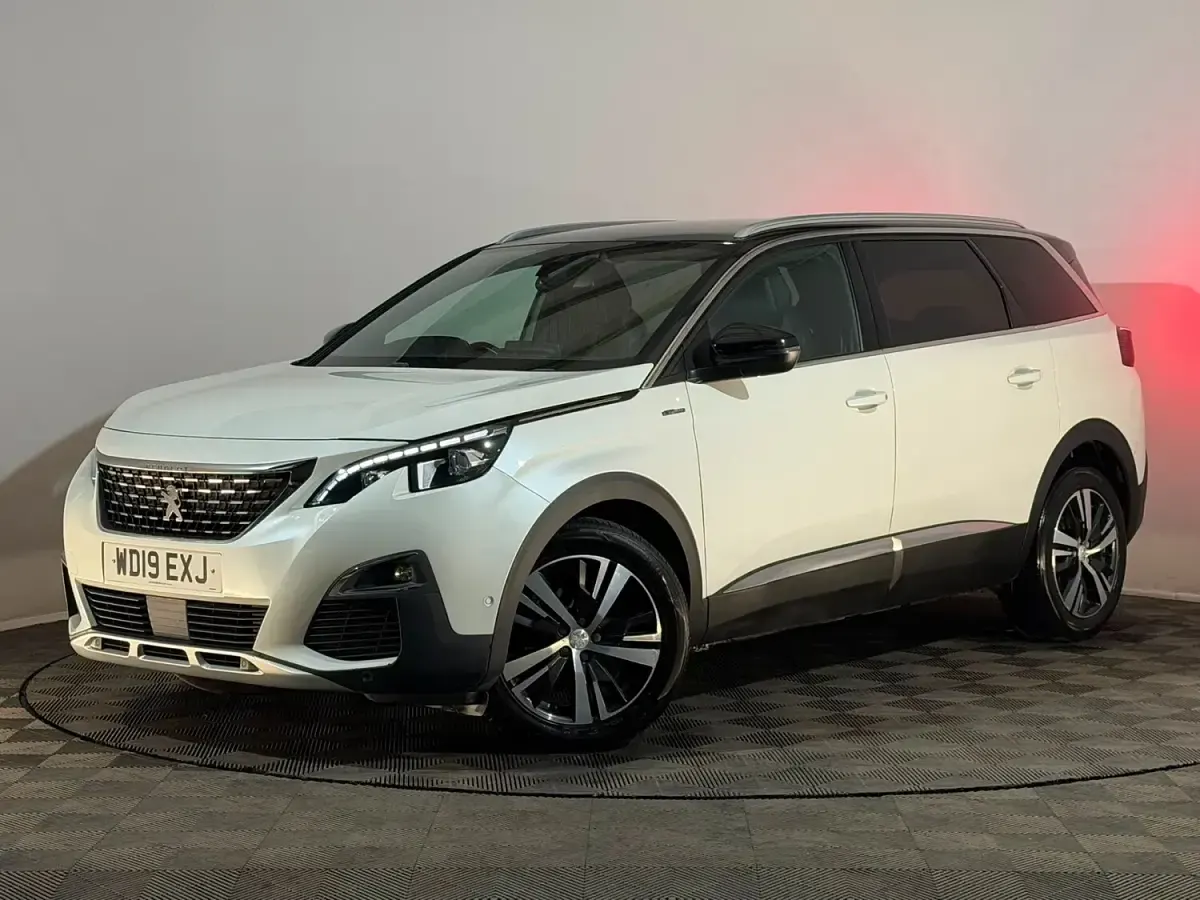 Used Peugeot 5008 GT-line 130 HP (95 kW) 2019 White SUV