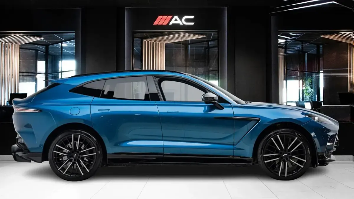 Used Aston Martin DBX 707 HP (519 kW) 2023 Blue SUV