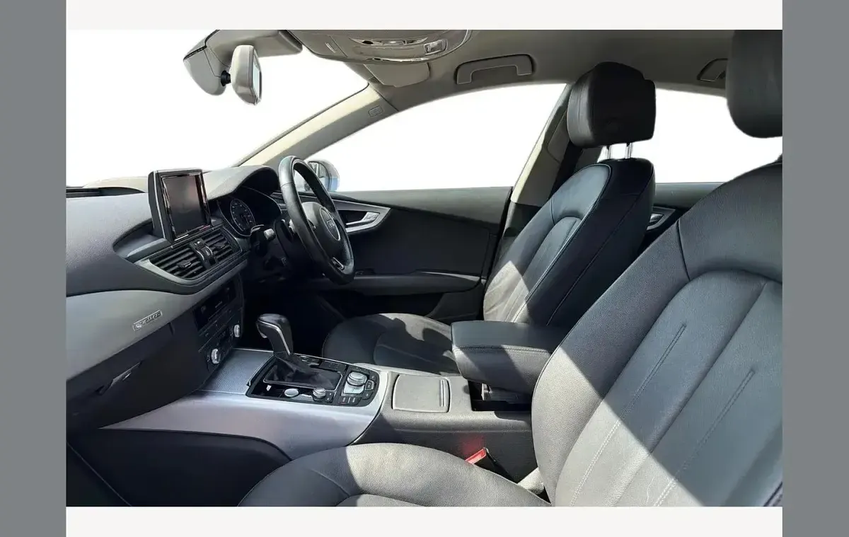Used Audi A7 Advanced 272 HP (200 kW) 2017 Silver Hatchback
